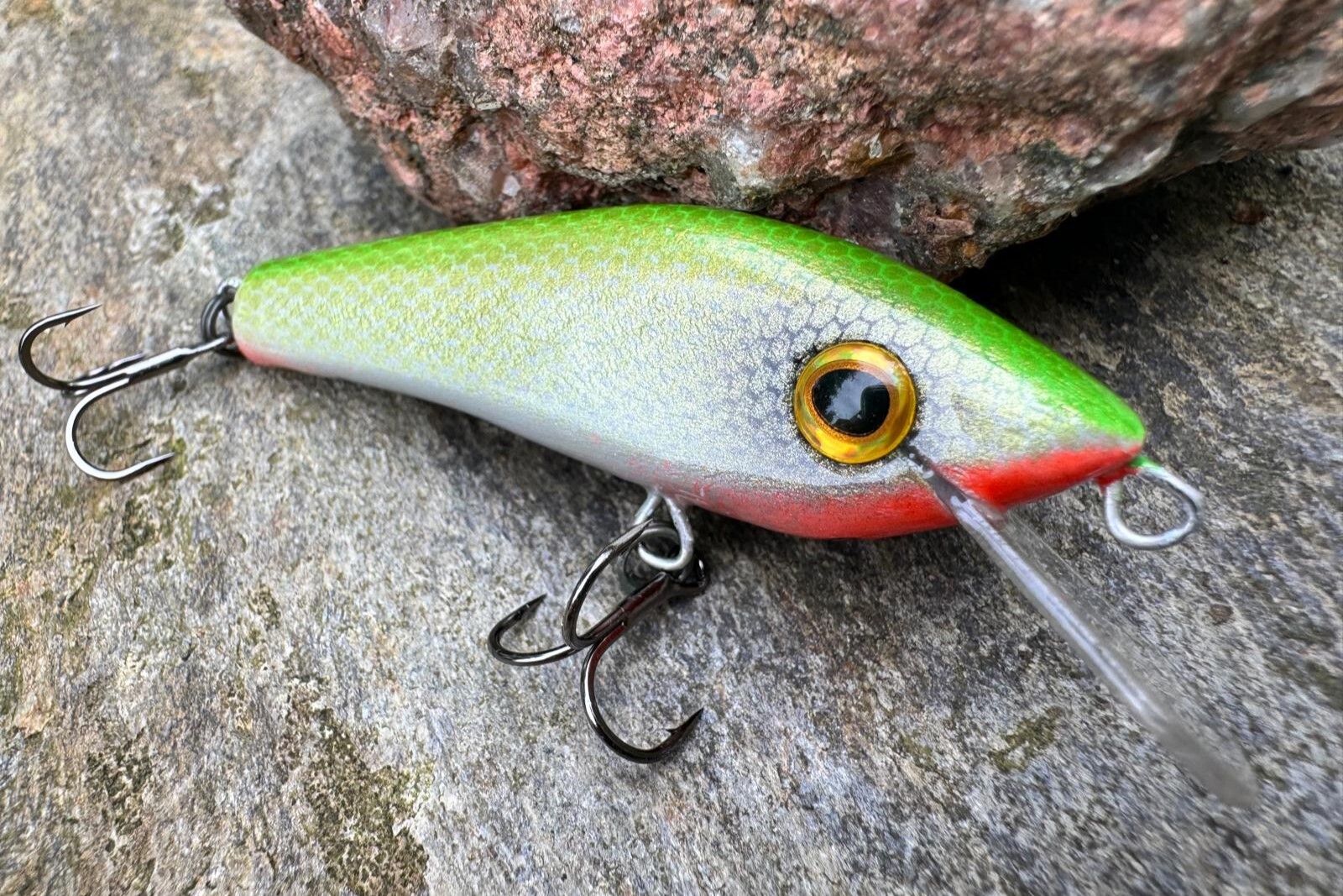 Wobler NEON 6 cm 4-7g kolor 028