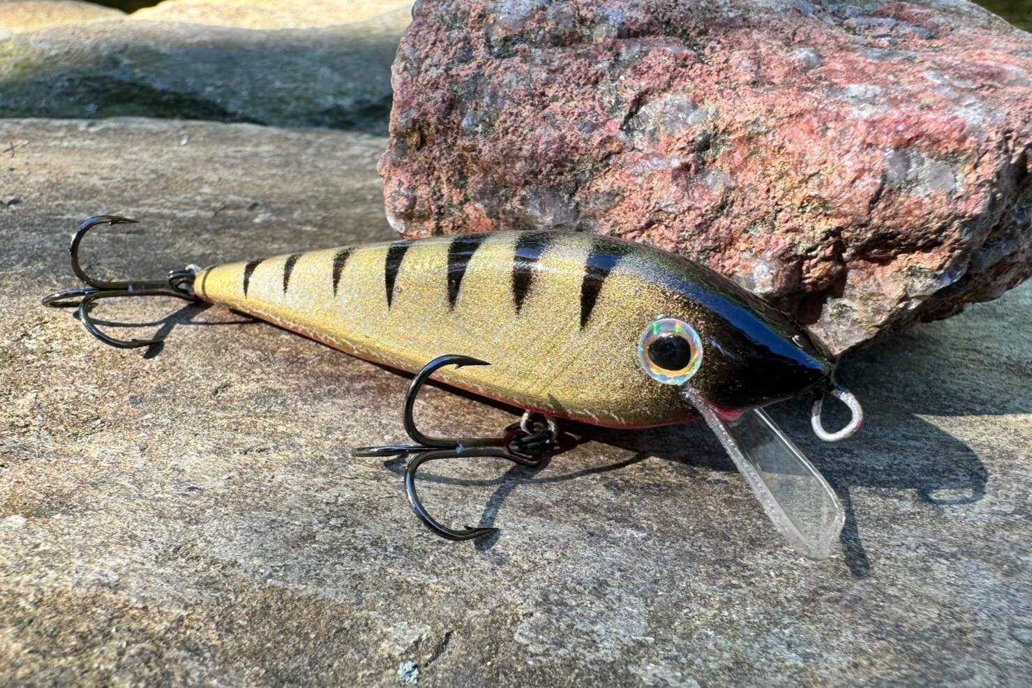 Wobler NEON 8 cm 7-12g kolor 014