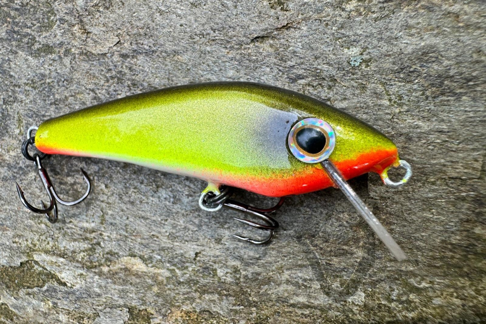 Wobler NEON 6 cm 4-7g kolor 030